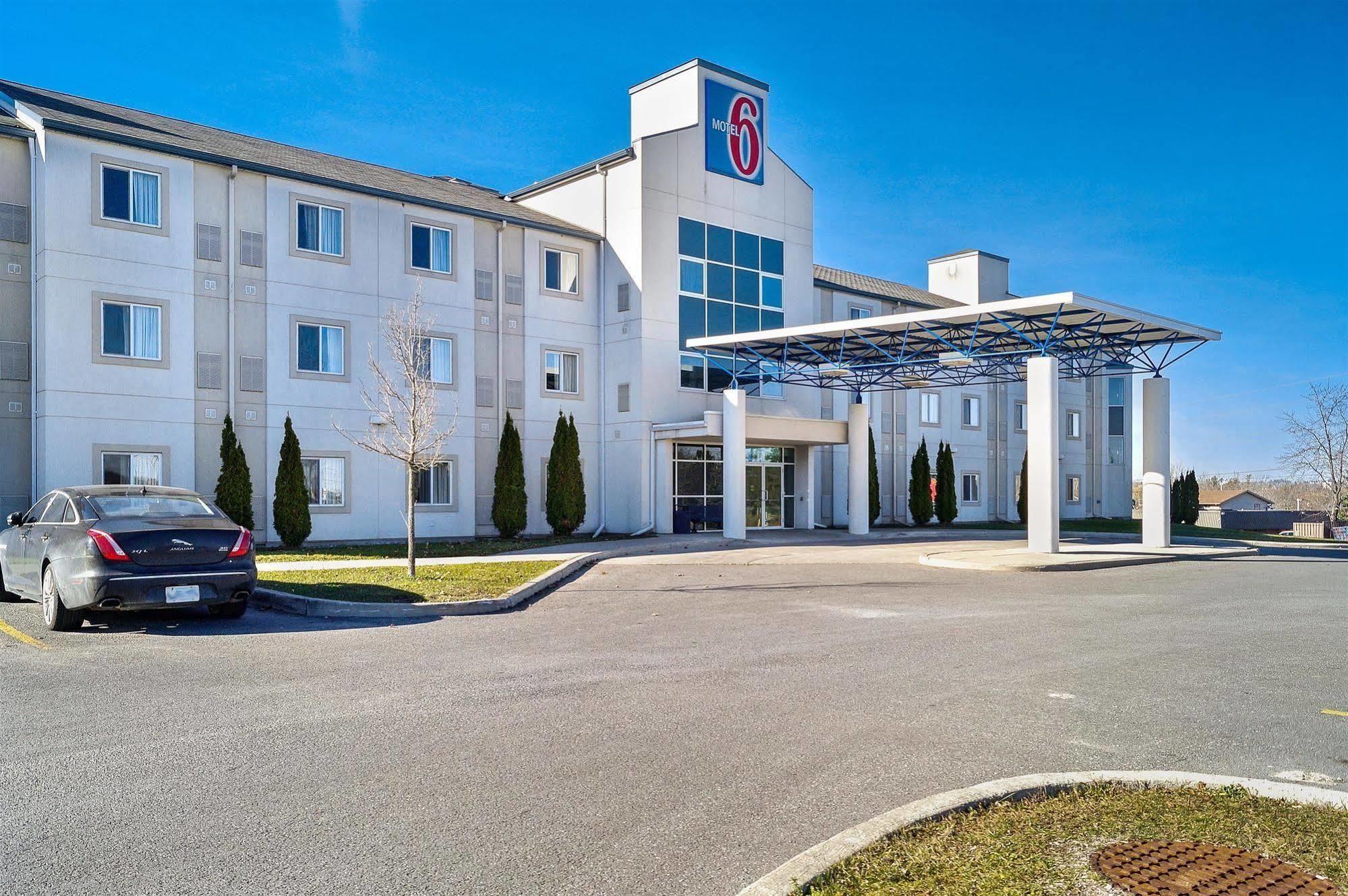 Motel 6-Peterborough, On מראה חיצוני תמונה
