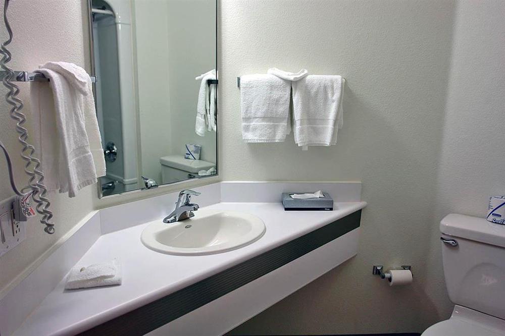 Motel 6-Peterborough, On חדר תמונה